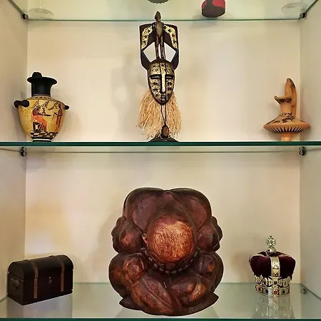 Aron Apartment